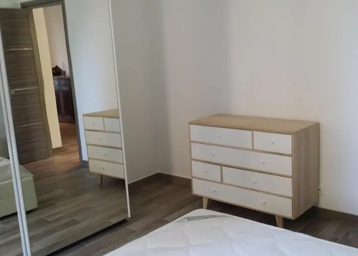 Memeapartments Janov